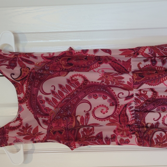 Sleeveless dress - Picture 4 of 6